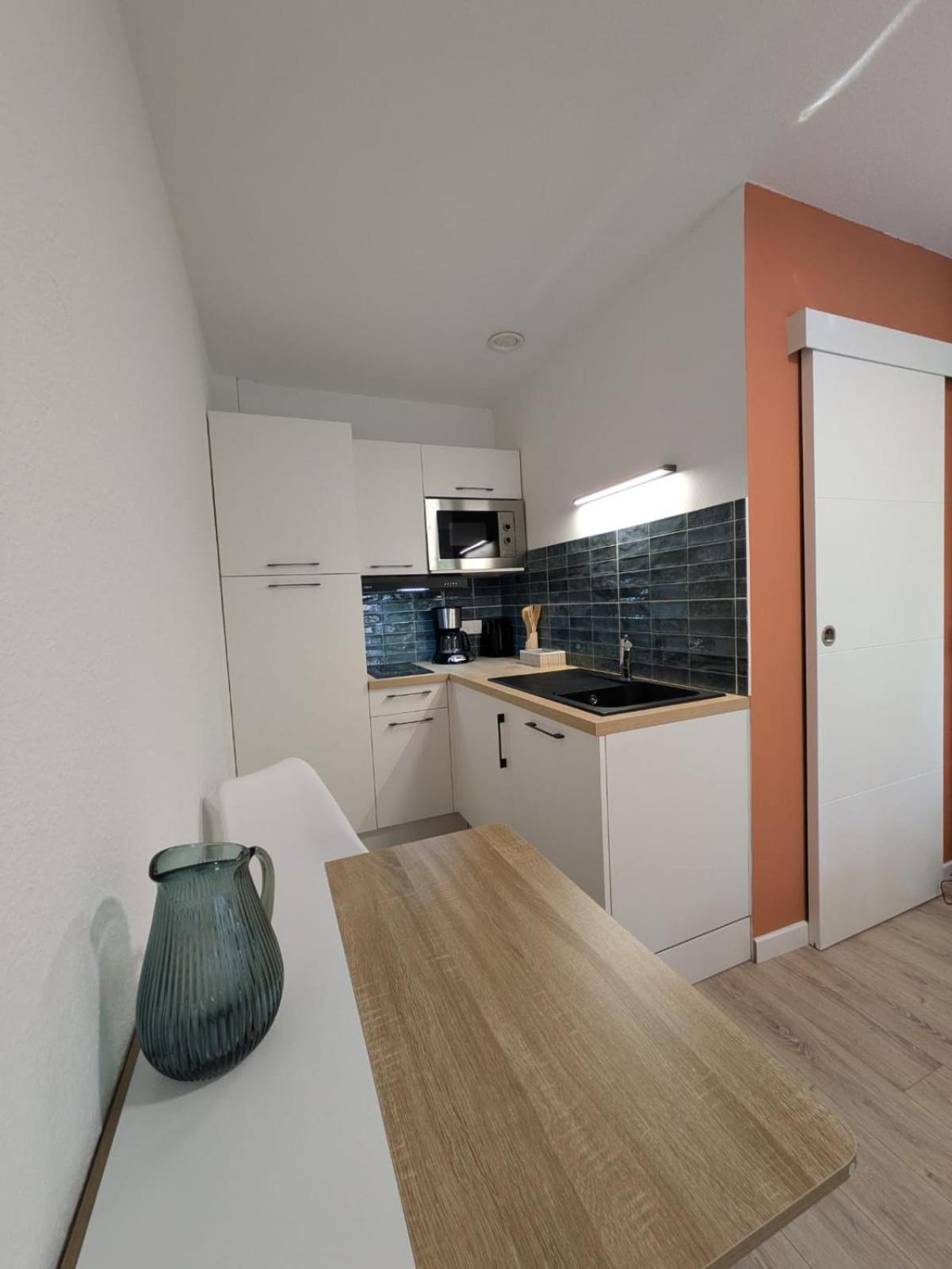Studio Rez De Chaussee Avec Terrasse Centre Thermal Et Touristique - Casa Amnéville Exteriör bild